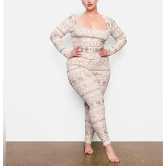SKIMS Logo Pointelle Cream Fair Isle Pajama Set Size Plus 3X - Picture 1 of 2